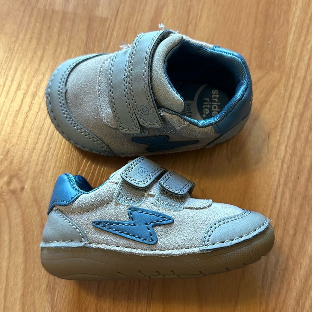 Stride Rite size 3.5 m